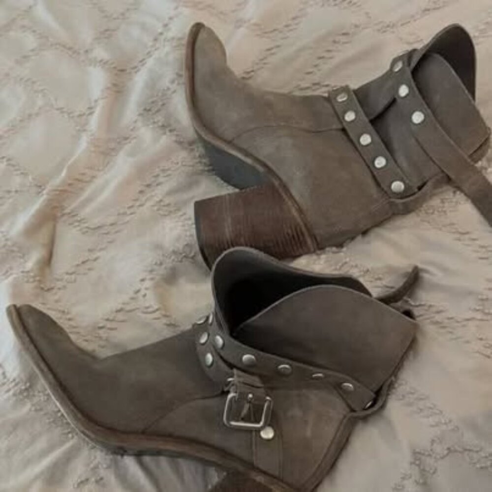 👢 See by Chloé Suede Ankle Moto Boots – Size 9